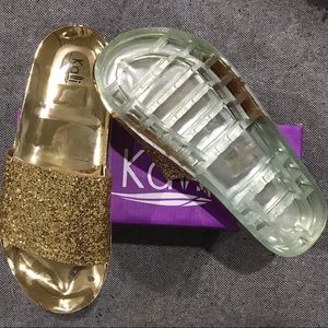 Kali Gold Sparkle Flat Sandals Size 10